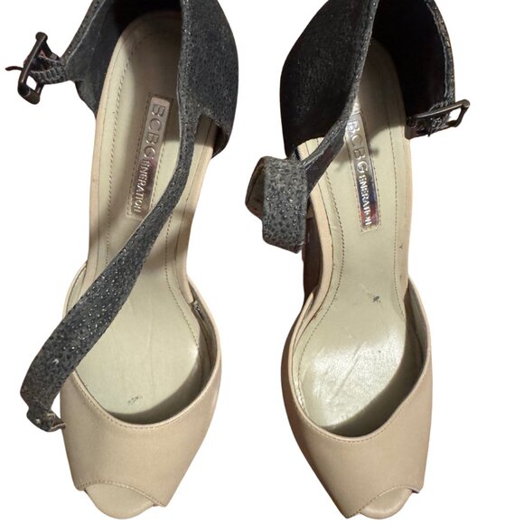 BCBGeneration Heels Size 7.5 - Picture 3 of 4